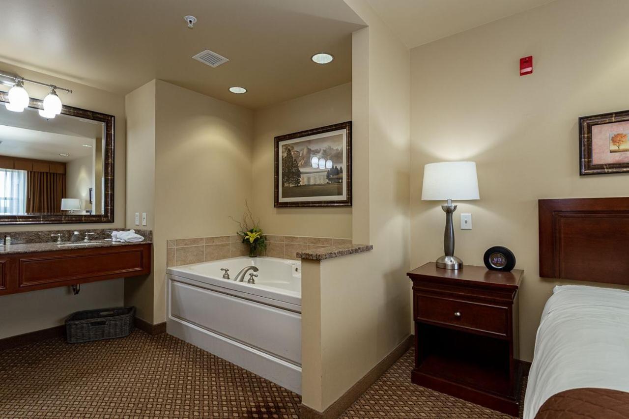 Jefferson Street Inn, A Member Of Radisson Individuals Wausau Esterno foto